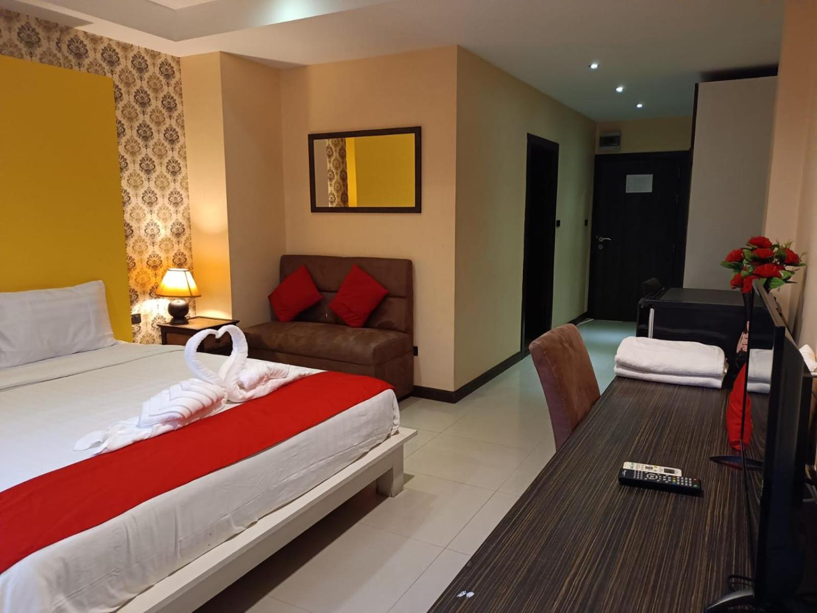 Aura Inn Rooms Pattaya Zewnętrze zdjęcie